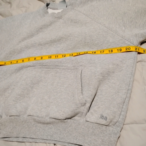 TNA ARITZIA | TNA Cozy Boyfriend Cropped Sleeve Light Gray Crewneck Sweater | XS - Picture 8 of 10